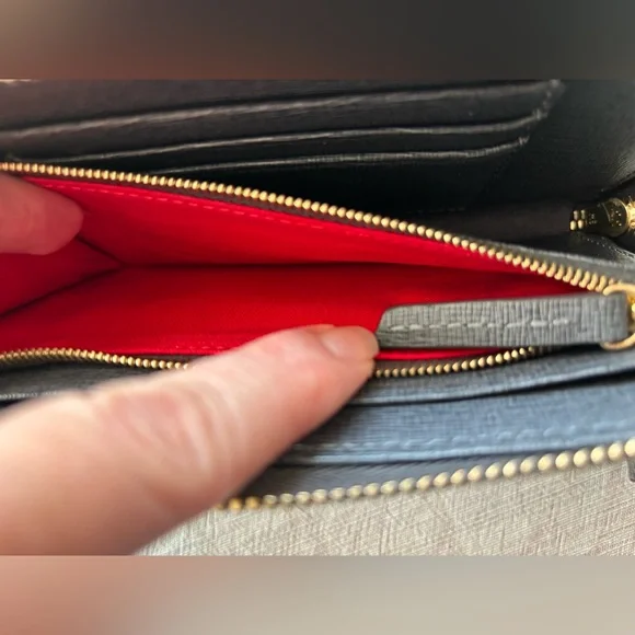 NWOT Dooney & Bourke Gray Wallet Wristlet with Gold Hardware New without tags - Picture 5 of 9